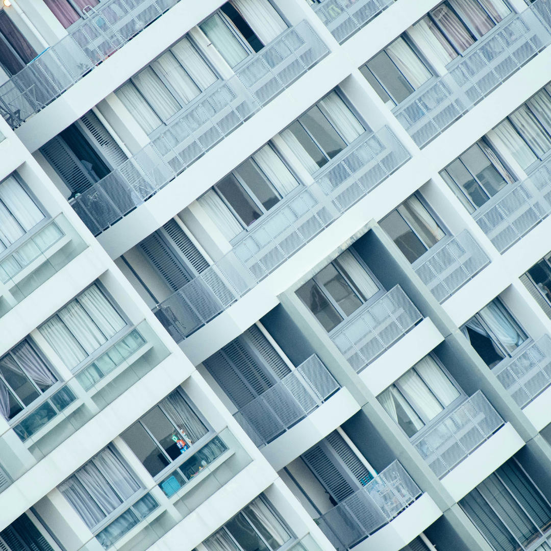 How to Handle a Real Estate Deal When Things Go Sideways